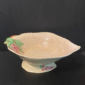 VTG Carlton Ware England Leaf Serving Footed Bowl : Foxgloves Australian Design